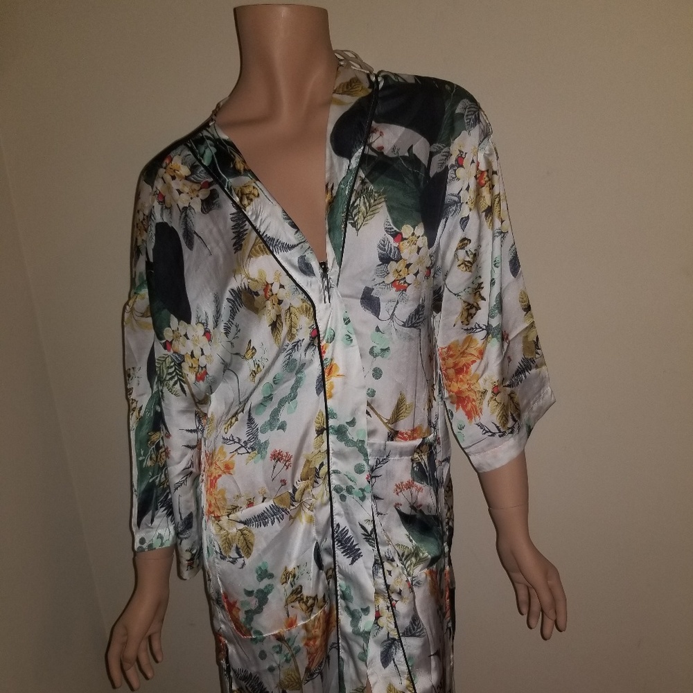 Elegant robe